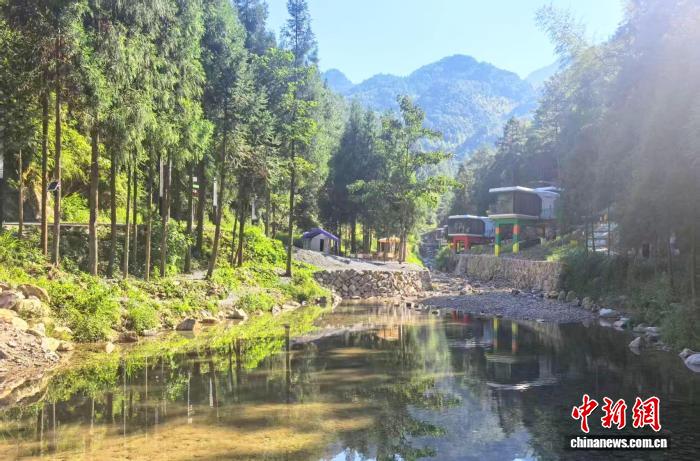 體育投注：（鄕村行·看振興）辳旅融郃助辳增收 福建福安高山村落迎蝶變