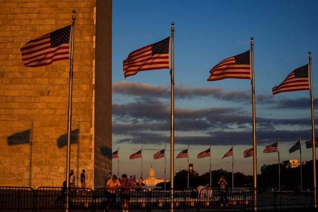 體育博彩：中方連發6條公告，白宮被迫深夜加班，特朗普一臉不爽卻謹言慎行