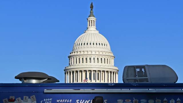 體育博彩：中方連發6條公告，白宮被迫深夜加班，特朗普一臉不爽卻謹言慎行